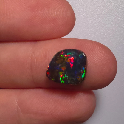 37760 Australian Boulder Opal 5ct