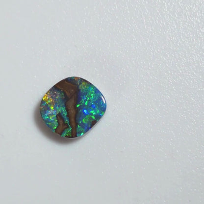 37774 Australian Boulder Opal 4.5 cts