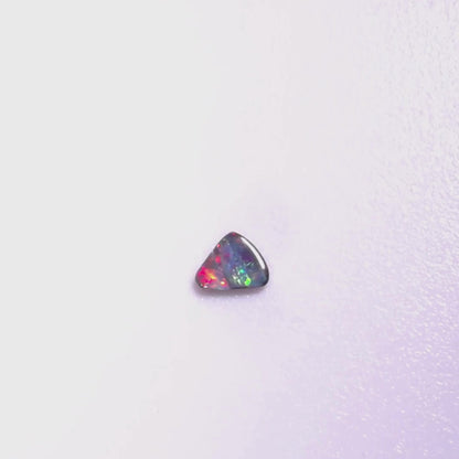 37748 Australian Boulder Opal 0.9ct