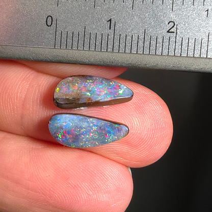 37812 Australian Boulder Opal Set 4 carats