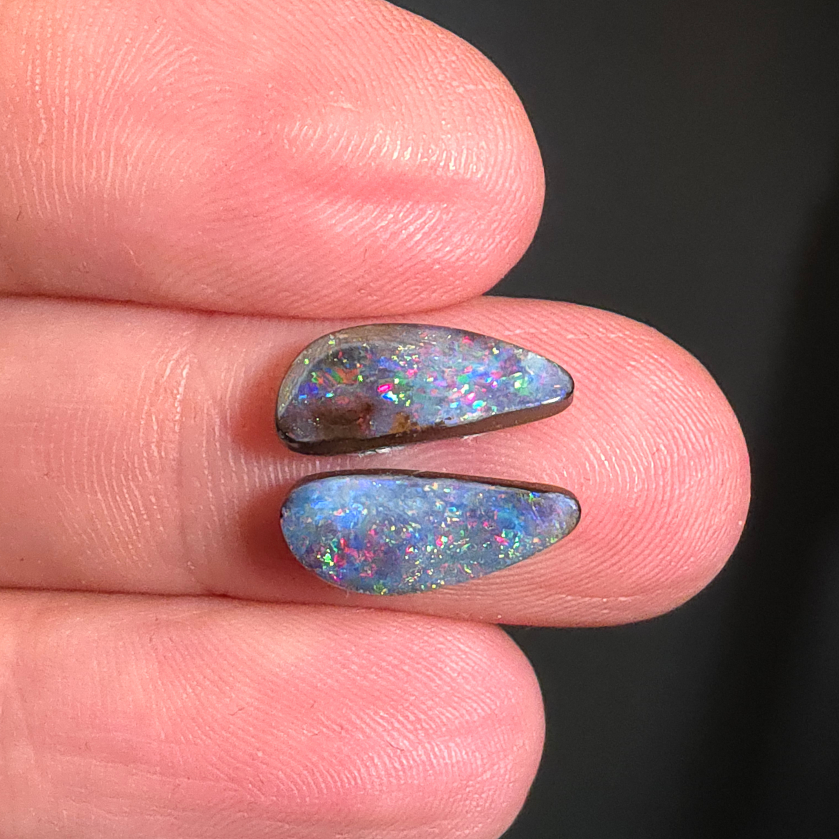 37812 Australian Boulder Opal Set 4 carats