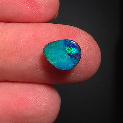 37819 Australian Boulder Opal 2.15 carats